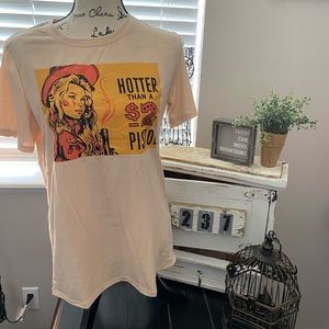 cream colored hotter than a 2$ pistol graphic tee